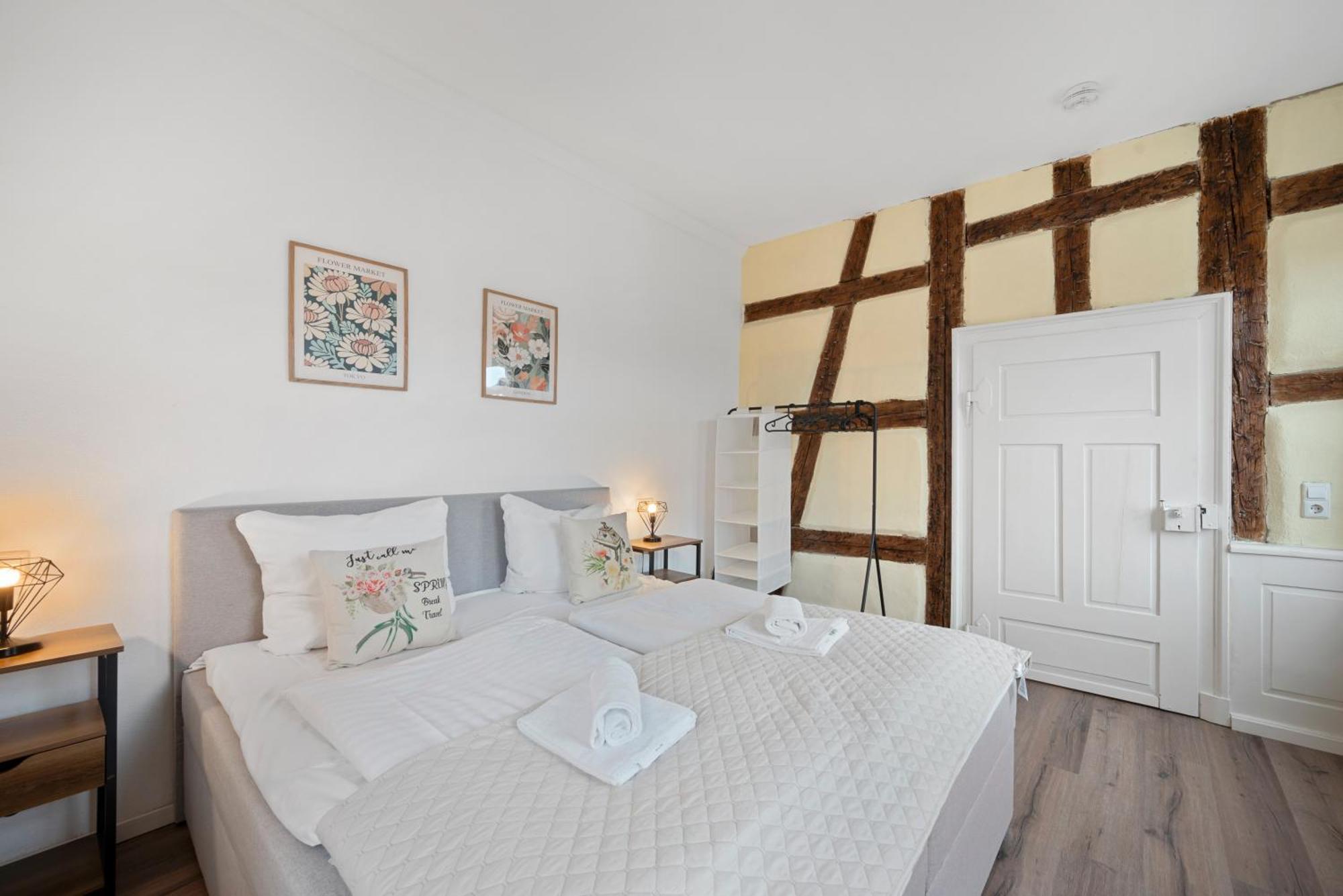 Backhome - Business&Family - Fantastische Schlosslage, Smarttv, Waschtrockner, Netflix, 50Qm, 24H Checkin - Apartment 3 Лудвигсбург Екстериор снимка