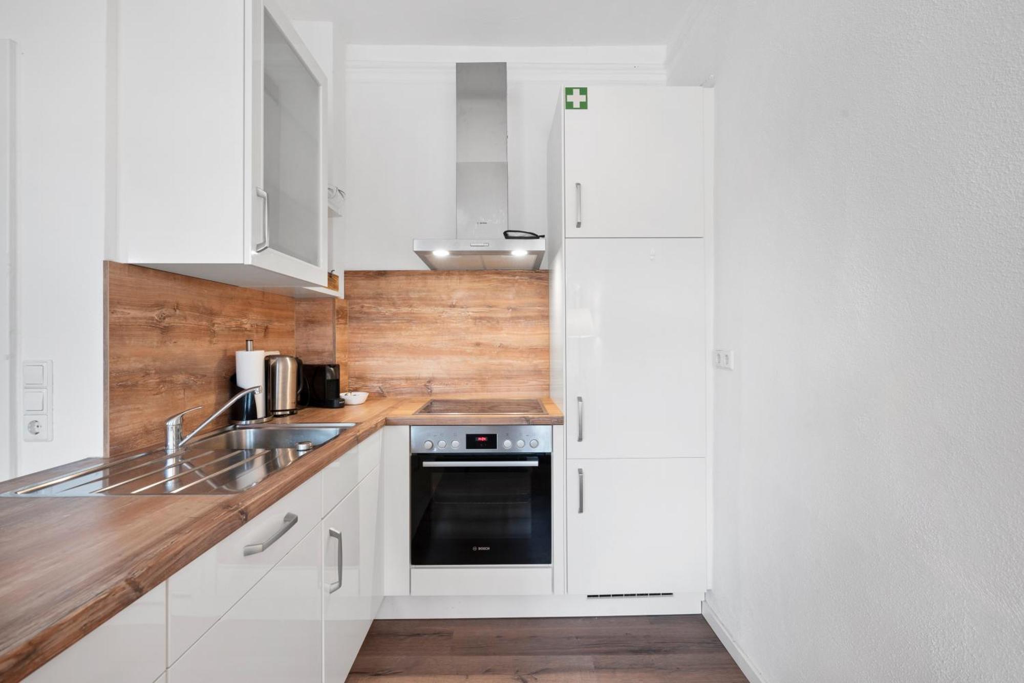 Backhome - Business&Family - Fantastische Schlosslage, Smarttv, Waschtrockner, Netflix, 50Qm, 24H Checkin - Apartment 3 Лудвигсбург Екстериор снимка