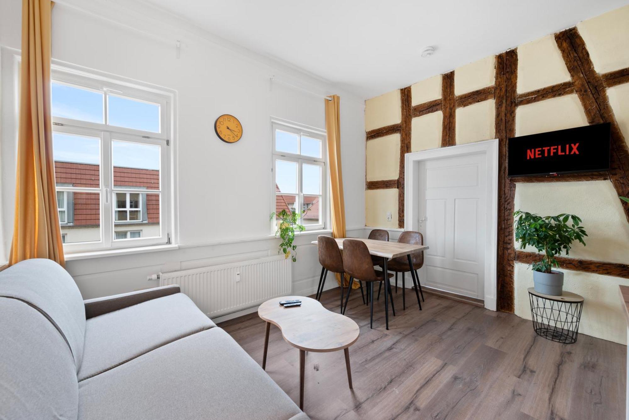 Backhome - Business&Family - Fantastische Schlosslage, Smarttv, Waschtrockner, Netflix, 50Qm, 24H Checkin - Apartment 3 Лудвигсбург Екстериор снимка